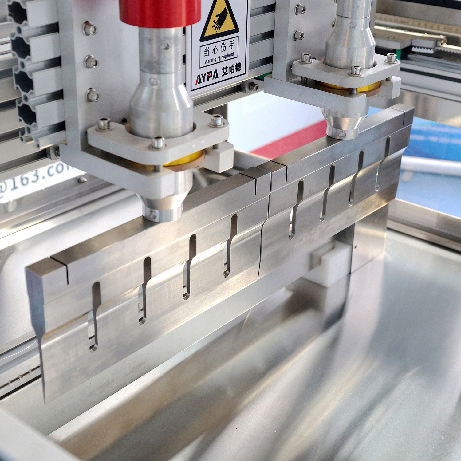 Ultrasonic Cake Cutting Solution